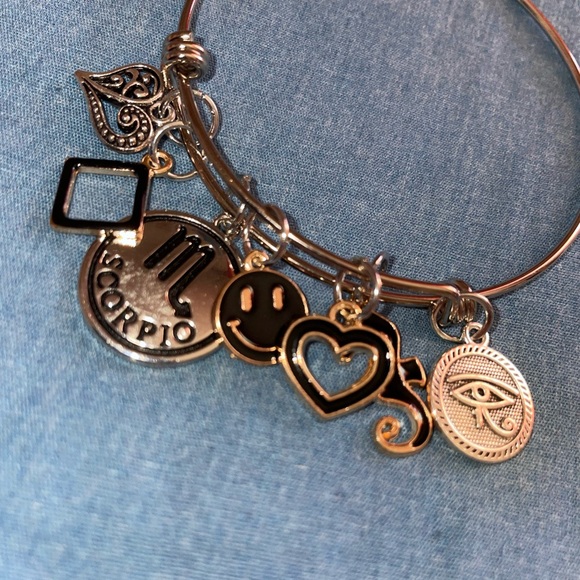 Scorpion - Picture 3 of 4